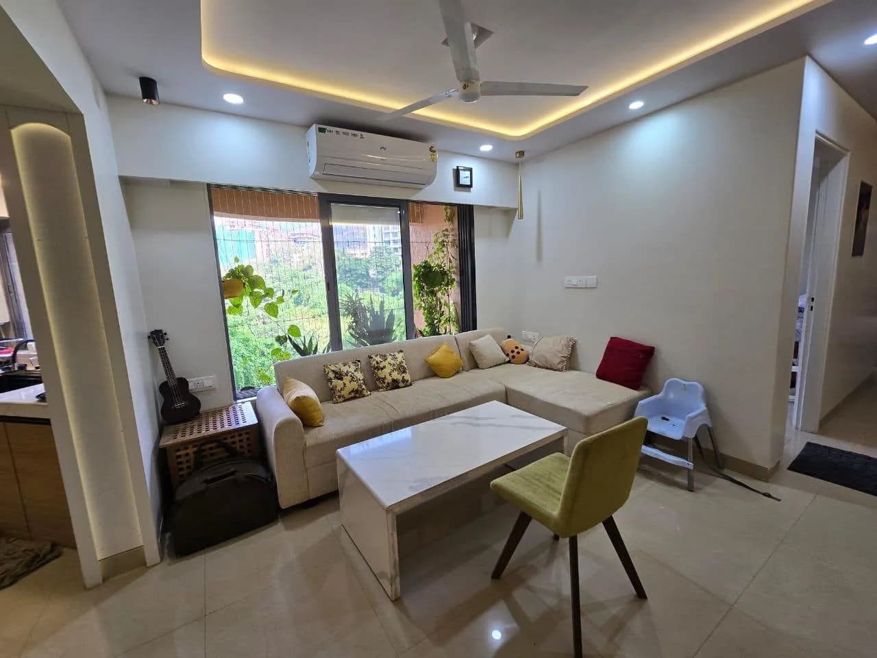 Single room for a female bachelor in a 3BHK